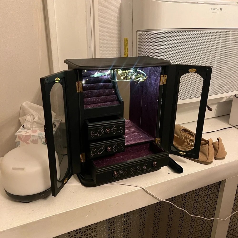 Black Jewelry Box with Purple Interior - Picture 6 of 8